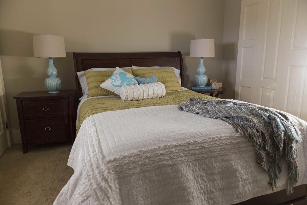 The White House Bed And Breakfast Medford Chambre photo